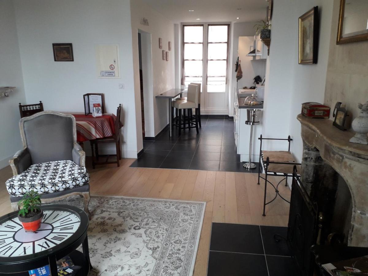 Petite Maison Romantique Au Calme, Coeur Historique Plantagenet, Vue Ville Le Mans Luaran gambar